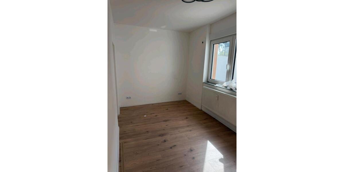 Erdgeschoßwohnung Oberhausen Schmachtendorf - 3 Zimmer, 75 m&sup2;, 750&euro; | Angebot:27549201