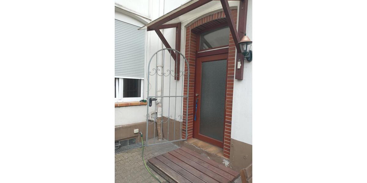 Reihenhaus Duisburg Essenberg - 9 Zimmer, 207 m&sup2;, 250.000&euro; | Angebot:24774566