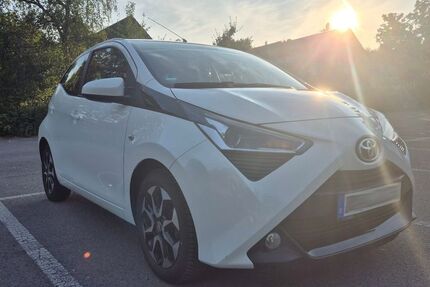 Toyota Aygo (X) 95.000 km 9.500 &euro; Mülheim an der Ruhr 45472