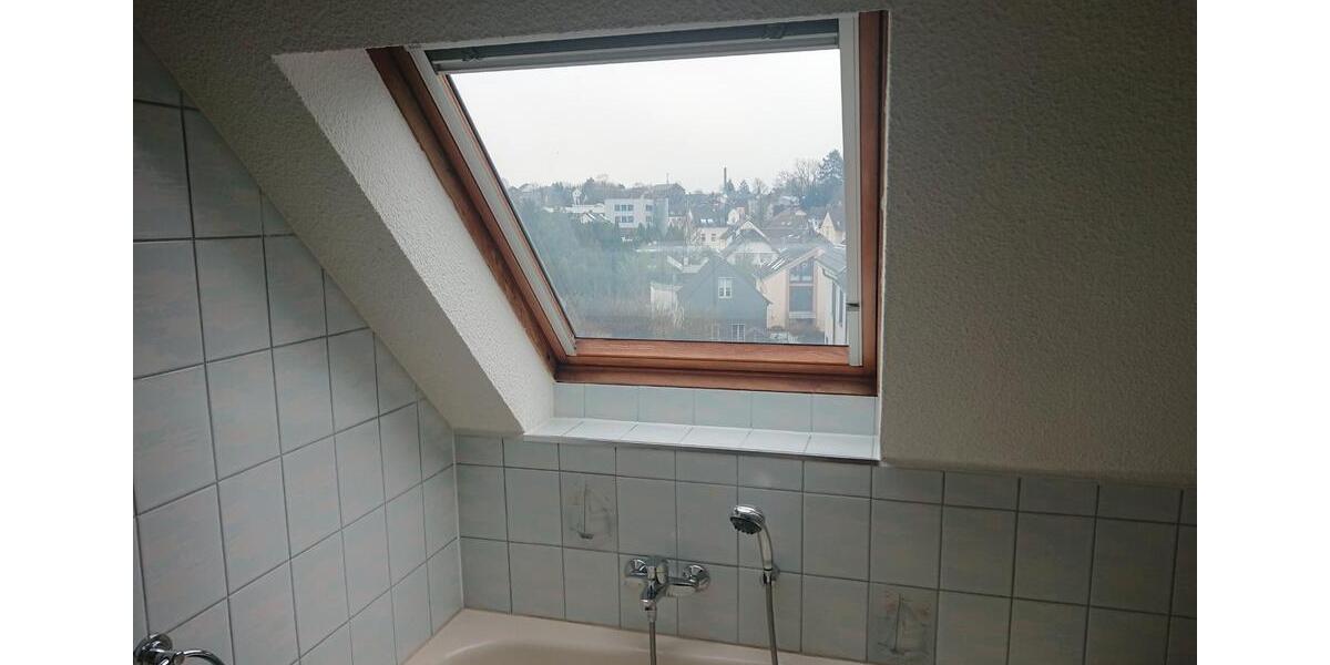 Dachgeschoßwohnung Solingen Wald - 2 Zimmer, 78 m&sup2;, 650&euro; | Angebot:27553825