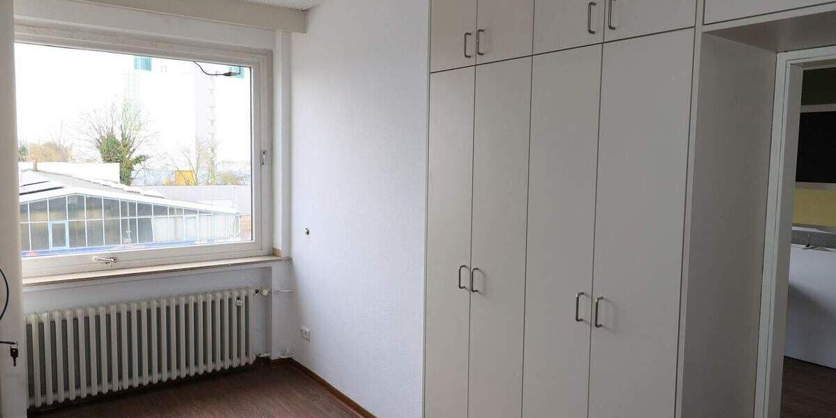 Gewerbeobjekt Duisburg Wanheim-Angerhausen - 6 Zimmer, 203 m&sup2;, 1.712&euro; | Angebot:25663827