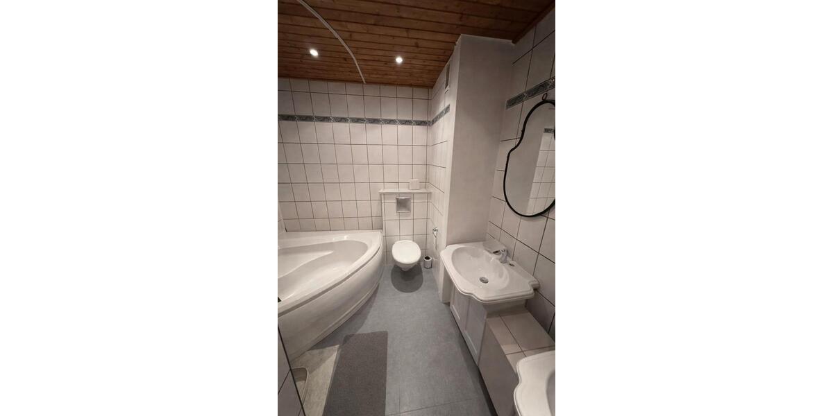Reihenhaus Wuppertal Cronenberg - 6 Zimmer, 114 m&sup2;, 450.000&euro; | Angebot:26960405