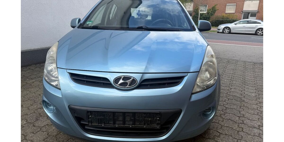Hyundai i20 145.000 km 2.750 &euro; Neukirchen-Vluyn (bei Duisburg) 47506