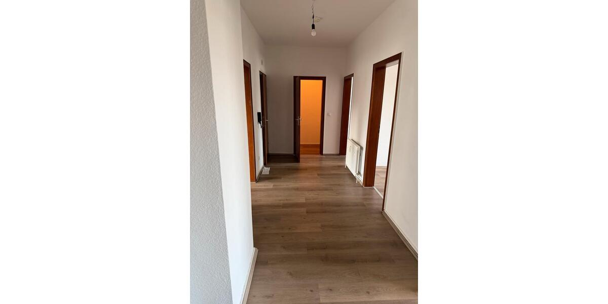 Etagenwohnung Oberhausen Alstaden - 3.5 Zimmer, 88 m&sup2;, 850&euro; | Angebot:25287423