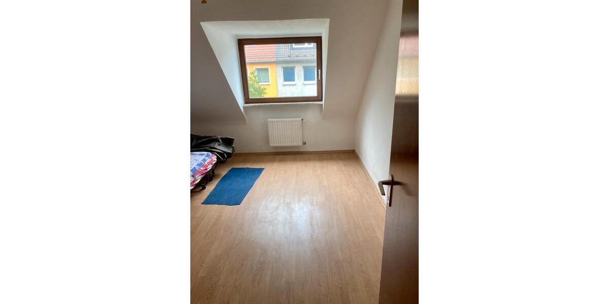 Dachgeschoßwohnung Essen Stadtbezirk VIII - 2 Zimmer, 45 m&sup2;, 620&euro; | Angebot:25448276
