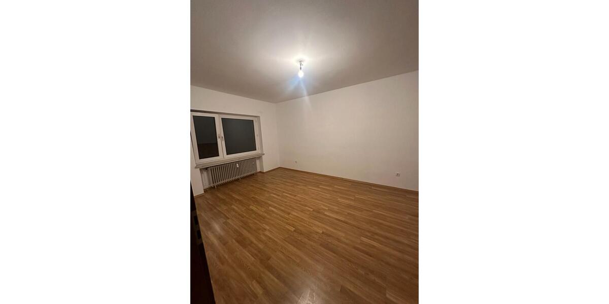 Etagenwohnung Essen Stadtbezirk II - 3 Zimmer, 99 m&sup2;, 920&euro; | Angebot:27536565