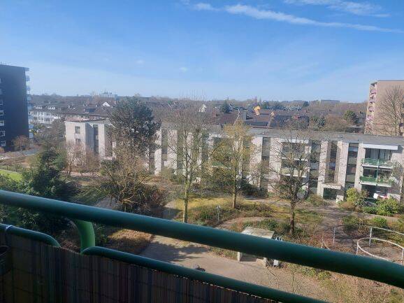 Etagenwohnung Düsseldorf Unterrath - 3 Zimmer, 83 m&sup2;, 299.000&euro; | Angebot:25797154