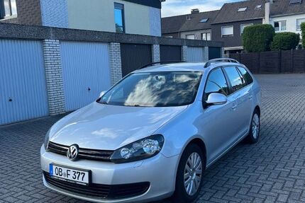 VW Golf 124.000 km 6.299 &euro; Oberhausen 45145