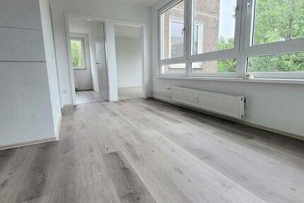 Wohnung Essen Freisenbruch - 4 Zimmer, 82 m&sup2;, 721&euro; | Angebot:25699063