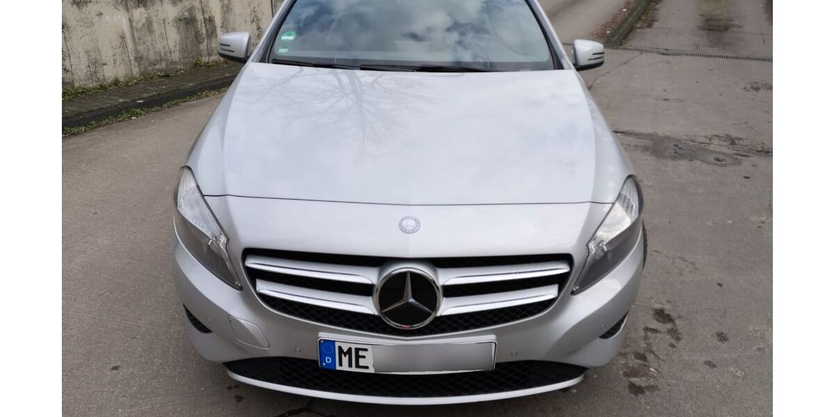 Mercedes-Benz A 180 54.000 km 13.500 &euro; Ratingen 40880