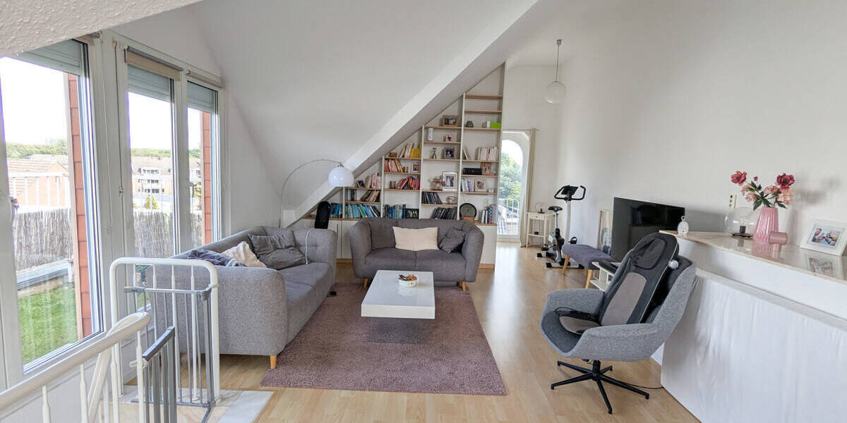 Etagenwohnung Grevenbroich Stadtmitte - 4 Zimmer, 124 m&sup2;, 399.000&euro; | Angebot:26474773