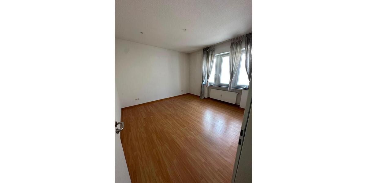 Etagenwohnung Gelsenkirchen - 4 Zimmer, 119 m&sup2;, 790&euro; | Angebot:27547784