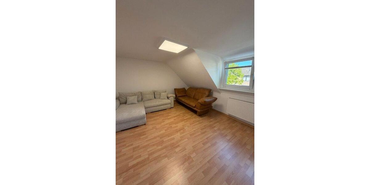Dachgeschoßwohnung Willich - 3 Zimmer, 87 m&sup2;, 1.500&euro; | Angebot:26368677