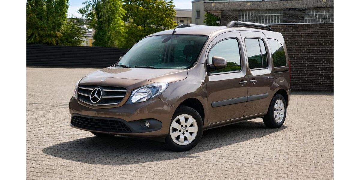 Mercedes-Benz Citan 140.883 km 9.800 &euro; Düsseldorf 40597