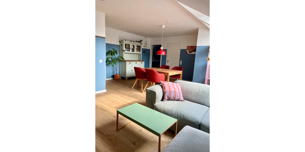 Dachgeschoßwohnung Krefeld Gellep-Stratum - 2.5 Zimmer, 60 m&sup2;, 168.000&euro; | Angebot:27197687