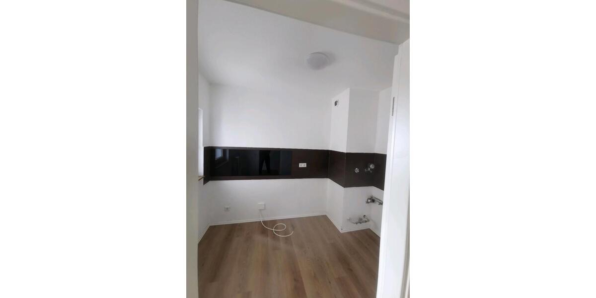 Etagenwohnung Monheim am Rhein - 2 Zimmer, 64 m&sup2;, 173.000&euro; | Angebot:27191522