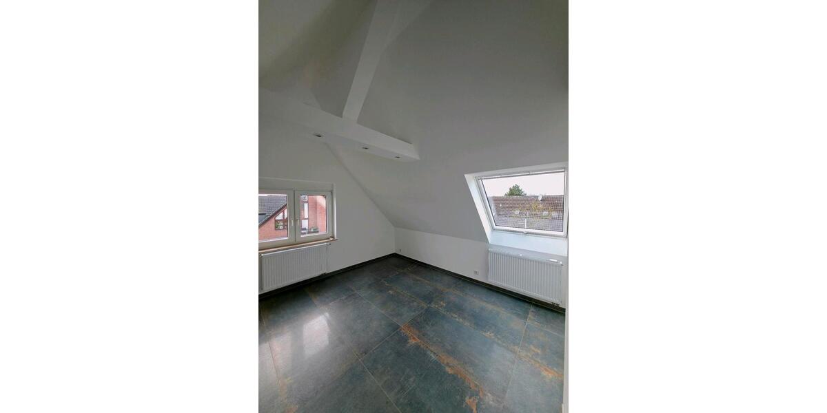 Dachgeschoßwohnung Kaarst - 1 Zimmer, 45 m&sup2;, 750&euro; | Angebot:27547044