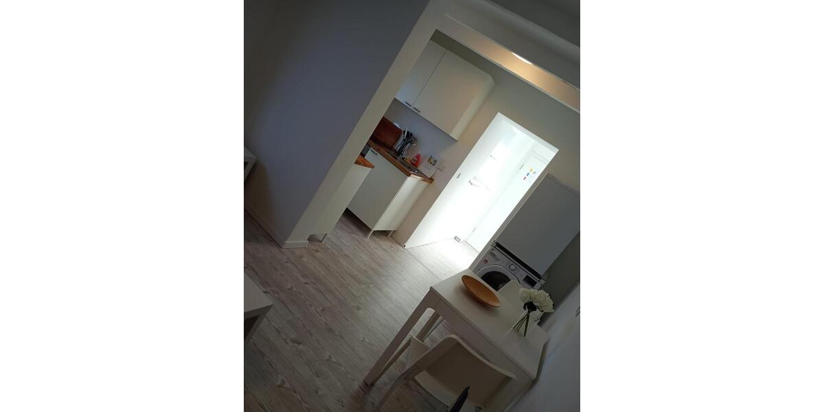 Etagenwohnung Krefeld - 1.5 Zimmer, 30 m&sup2;, 850&euro; | Angebot:25234460