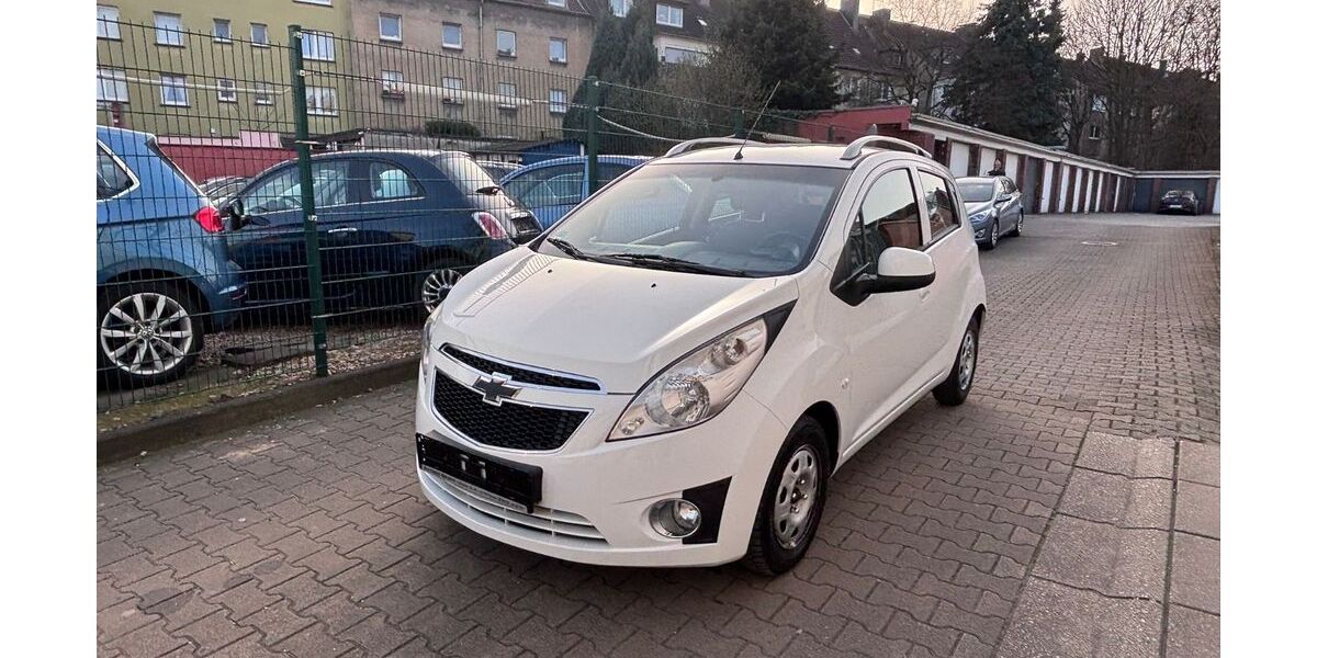 Chevrolet Spark 153.000 km 2.999 &euro; Essen 45143