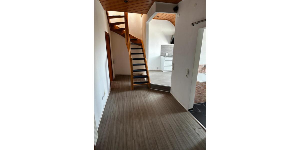 Dachgeschoßwohnung Wuppertal Dornap - 2.5 Zimmer, 60 m&sup2;, 700&euro; | Angebot:25831664