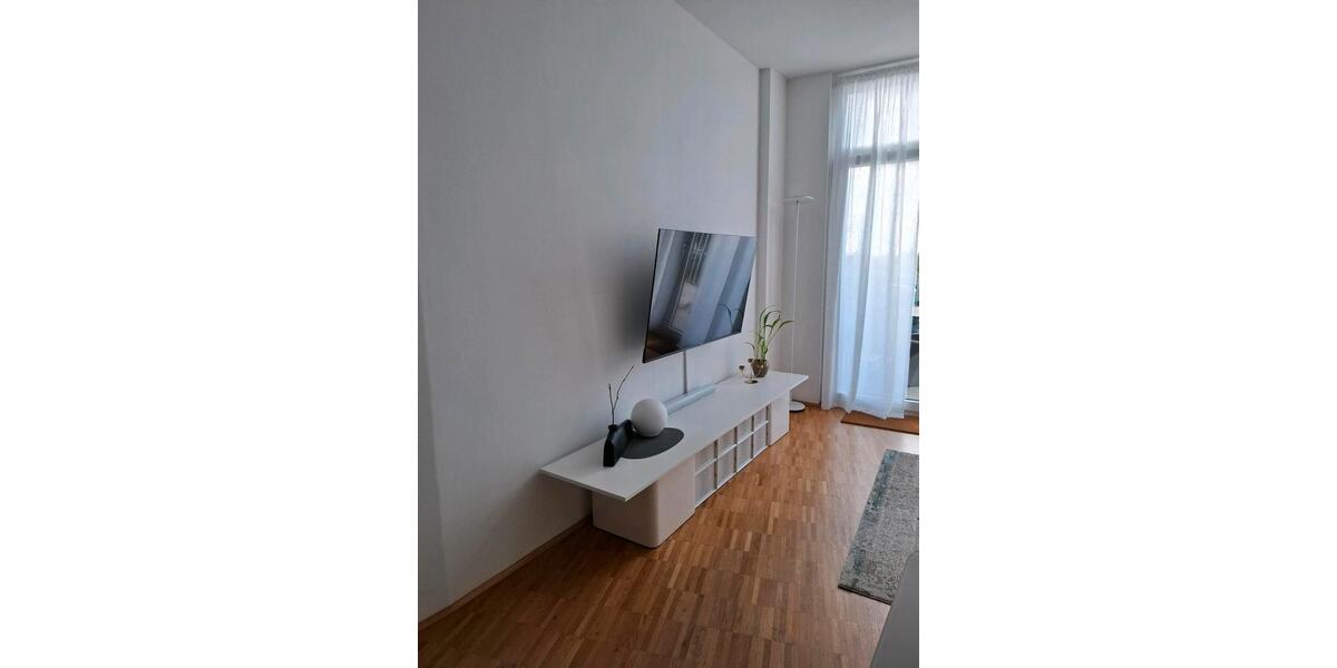 Dachgeschoßwohnung Düsseldorf Stadtbezirk 2 - 2.5 Zimmer, 64 m&sup2;, 1.065&euro; | Angebot:27541070
