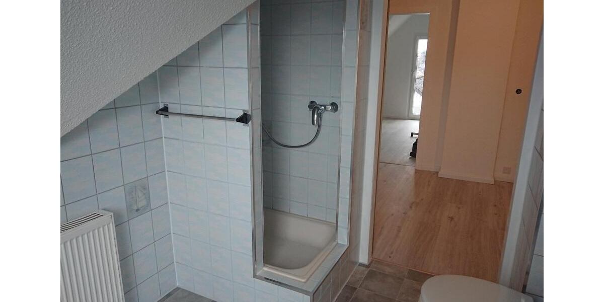Dachgeschoßwohnung Solingen Wald - 2 Zimmer, 78 m&sup2;, 650&euro; | Angebot:27553825