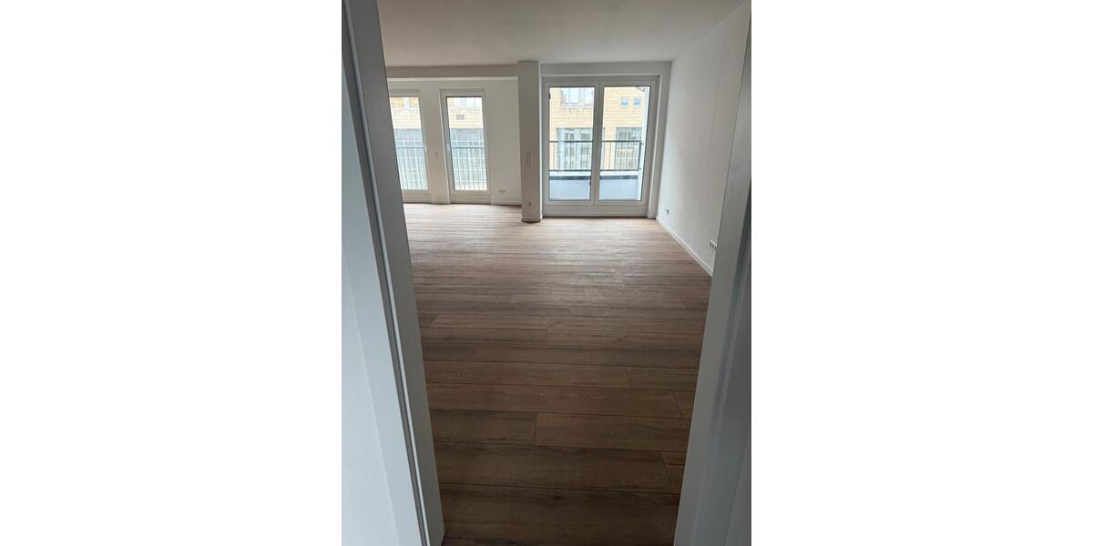 Etagenwohnung Düsseldorf Stadtmitte - 4 Zimmer, 106 m&sup2;, 1.800&euro; | Angebot:25929420