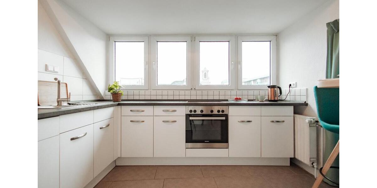 Dachgeschoßwohnung Neuss Augustinusviertel - 2.5 Zimmer, 67 m&sup2;, 1.100&euro; | Angebot:25968665