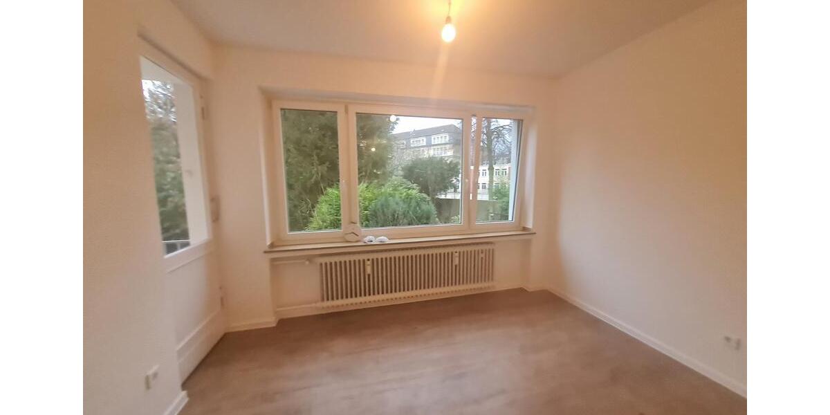 Etagenwohnung Essen Stadtbezirk II - 3 Zimmer, 84 m&sup2;, 1.060&euro; | Angebot:25381671
