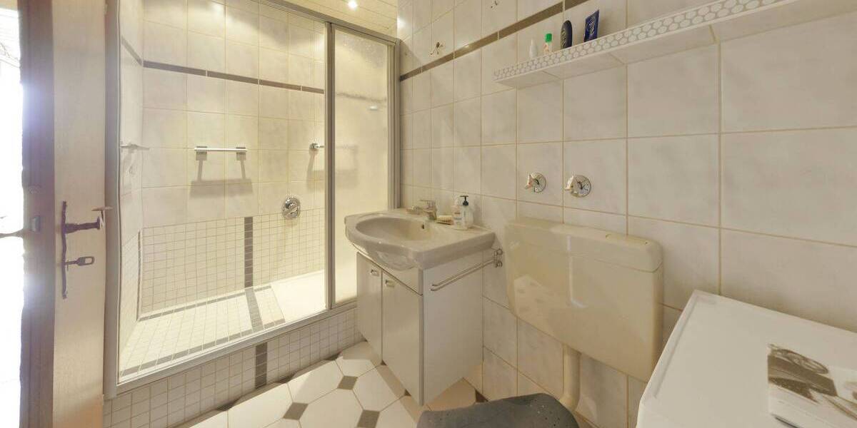 Etagenwohnung Ratingen West - 3 Zimmer, 88 m&sup2;, 229.000&euro; | Angebot:25929212