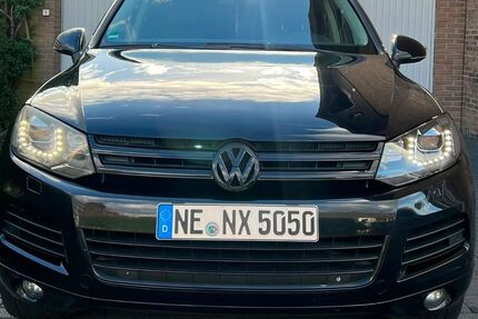 VW Touareg 179.500 km 12.850 &euro; Neuss 41469