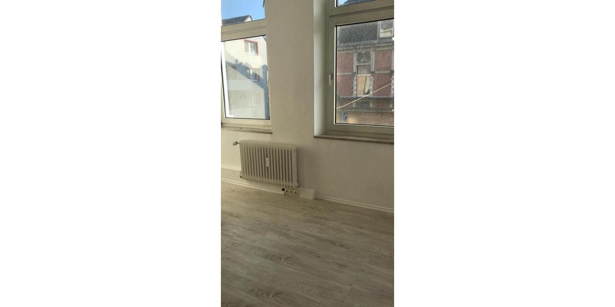 Etagenwohnung Duisburg Mittelmeiderich - 3 Zimmer, 90 m&sup2;, 740&euro; | Angebot:25900463