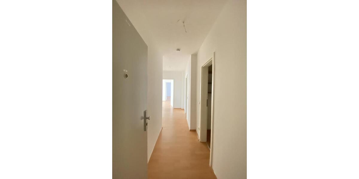 Etagenwohnung Solingen - 3 Zimmer, 74 m&sup2;, 779&euro; | Angebot:24489862