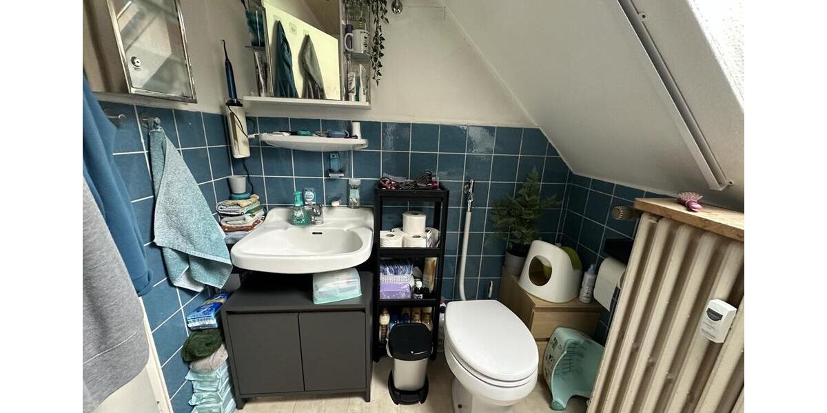 Dachgeschoßwohnung Essen Stadtbezirk VII - 3 Zimmer, 62 m&sup2;, 498&euro; | Angebot:25179792