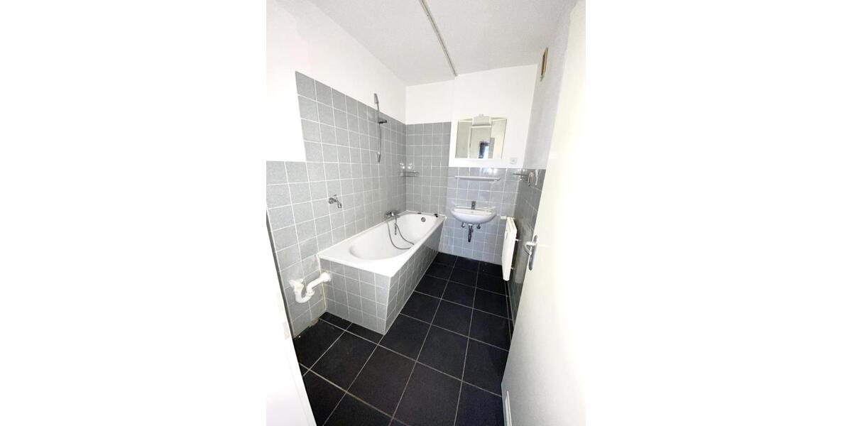 Etagenwohnung Krefeld Fischeln - 3 Zimmer, 76 m&sup2;, 650&euro; | Angebot:25861523