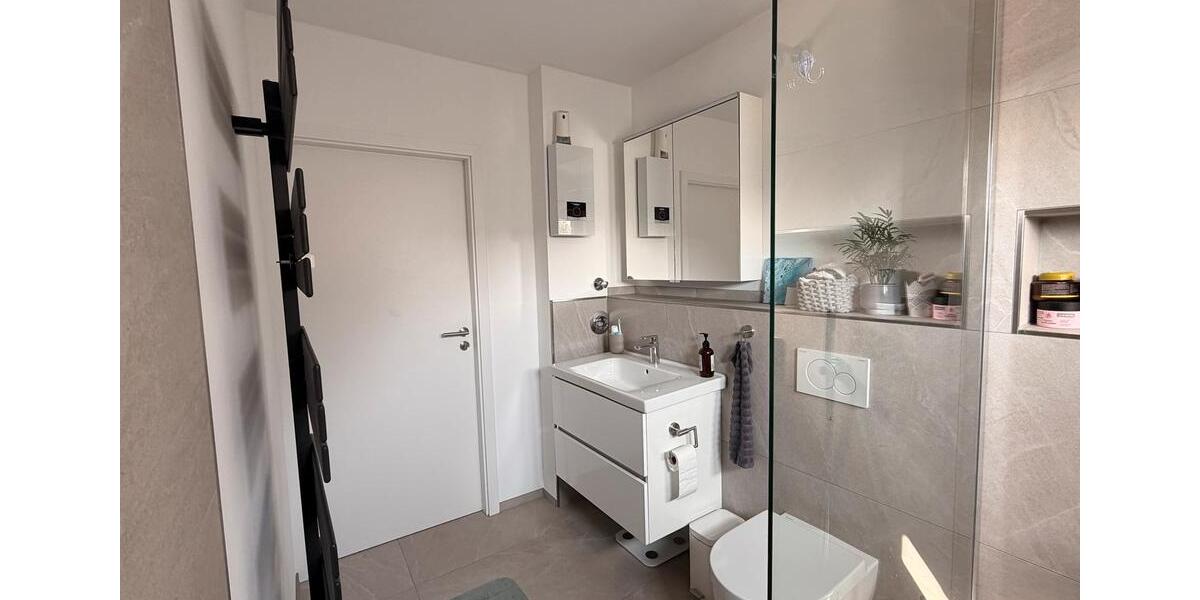 Dachgeschoßwohnung Duisburg Huckingen - 3 Zimmer, 70 m&sup2;, 230.000&euro; | Angebot:27213800