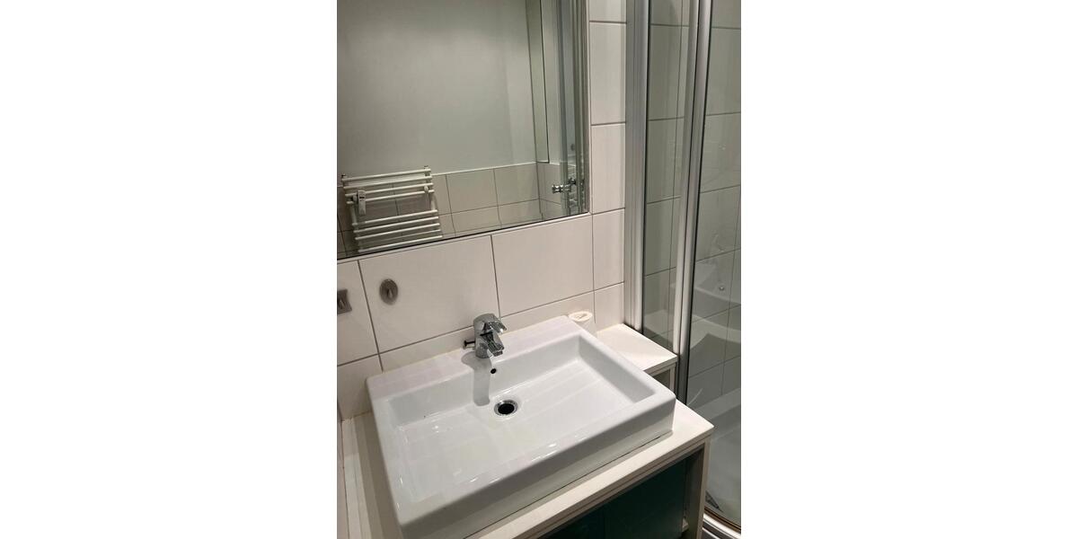 Dachgeschoßwohnung Mülheim an der Ruhr - 2 Zimmer, 73 m&sup2;, 750&euro; | Angebot:27541045
