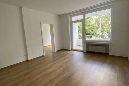 Wohnung Düsseldorf Flingern Süd - 2 Zimmer, 71 m&sup2;, 1.100&euro; | Angebot:27199868