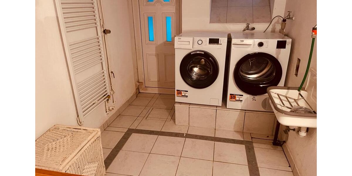 Etagenwohnung Düsseldorf Stadtbezirk 5 - 3 Zimmer, 85 m&sup2;, 1.950&euro; | Angebot:27540788