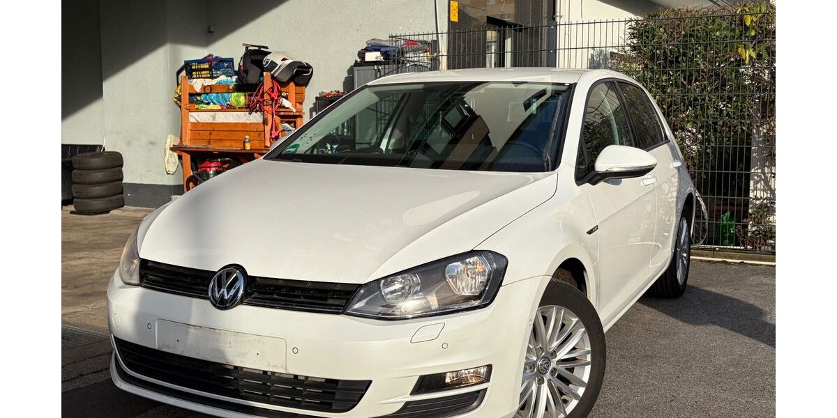 VW Golf 96.000 km 9.490 &euro; Düsseldorf 40229