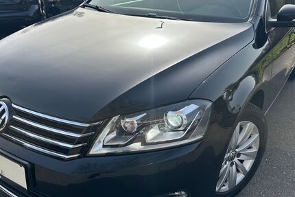 VW Passat Variant 150.000 km 8.800 &euro; ESSEN 45326