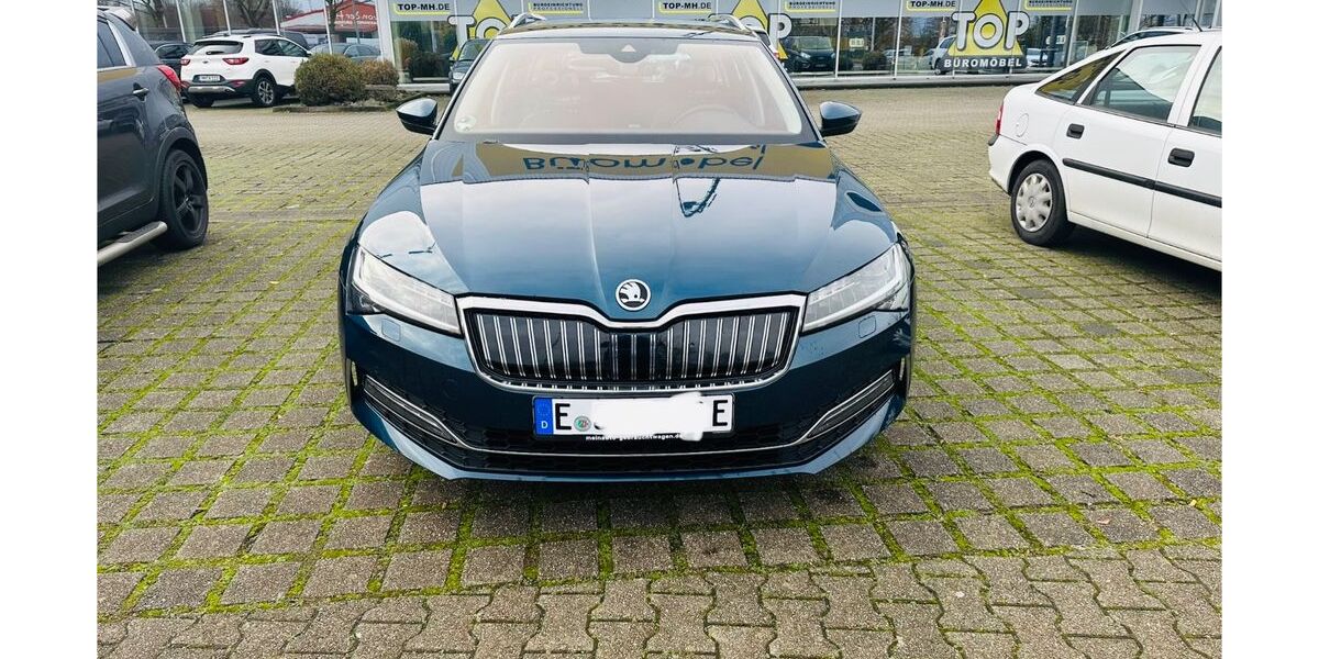 Skoda Superb 52.000 km 22.499 &euro; Essen 45147