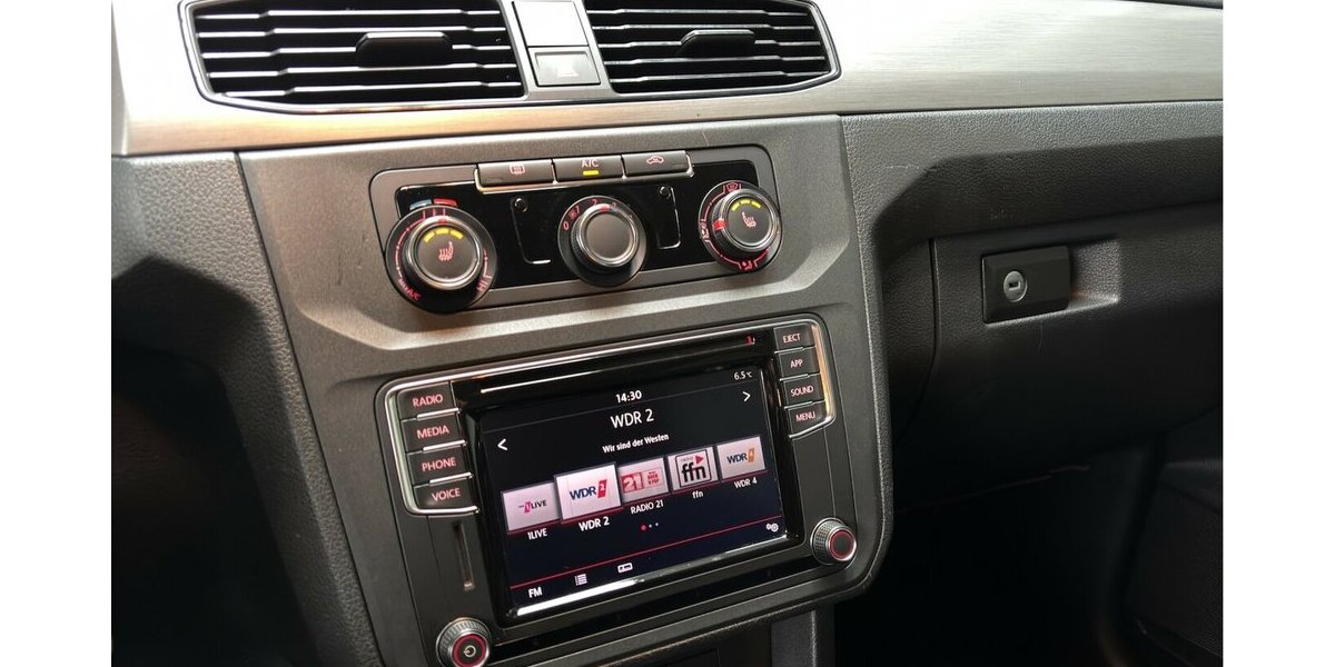 VW Caddy Trendline BMT Klima Tempo Sitzhzg. PDC 145.078 km 12.900 &euro; Wuppertal 42327