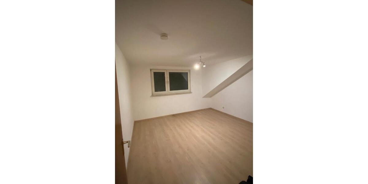 Etagenwohnung Duisburg Hamborn - 2 Zimmer, 60 m&sup2;, 340&euro; | Angebot:25831642