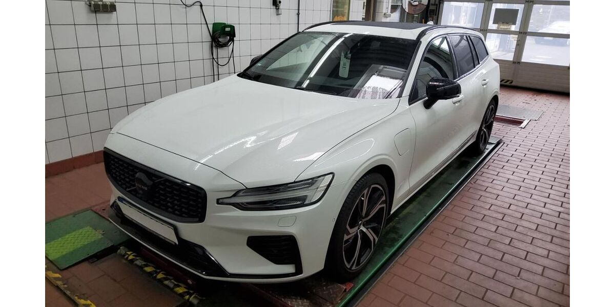 Volvo V60 42.355 km 39.950 &euro; Essen-Kray 45309