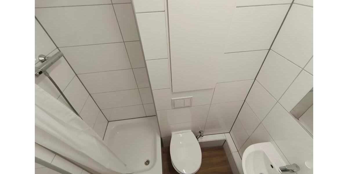 Dachgeschoßwohnung Essen Huttrop - 1 Zimmer, 19 m&sup2;, 520&euro; | Angebot:27557493