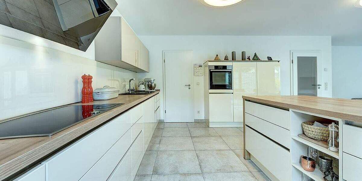 Einfamilienhaus Düsseldorf Unterrath - 5 Zimmer, 143 m&sup2;, 1.298.000&euro; | Angebot:25744337