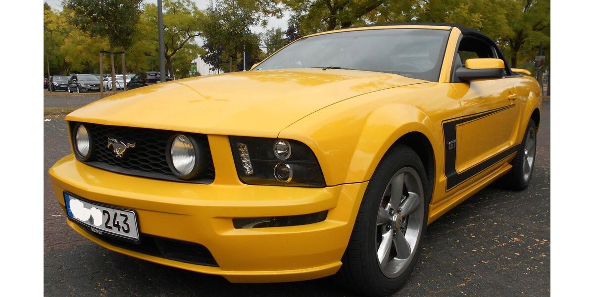 Ford Mustang 250.000 km 12.550 &euro; Leichlingen 42799
