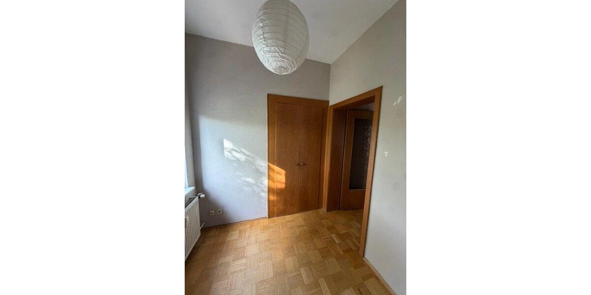 Etagenwohnung Duisburg Großenbaum - 3 Zimmer, 89 m&sup2;, 625&euro; | Angebot:27539632