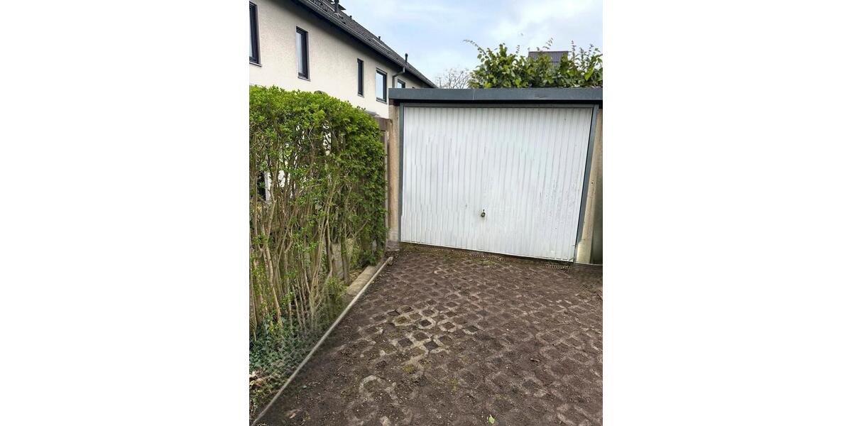Doppelhaushälfte Düsseldorf Stadtbezirk 6 - 5 Zimmer, 150 m&sup2;, 2.350&euro; | Angebot:26051077